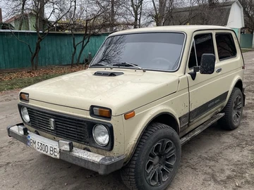 Авто ВАЗ 2121 1993 № 8212561