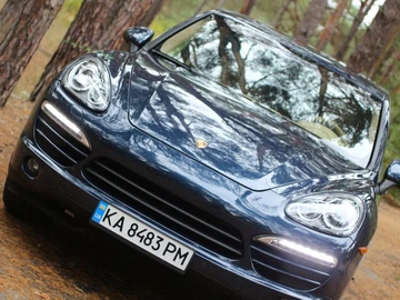 Авто Porsche Cayenne 2011 № 8212659