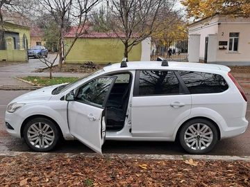 Авто Ford Focus 2010 № 8212879