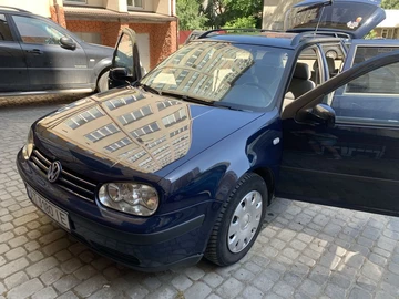 Авто Volkswagen Golf 2005 № 8212945