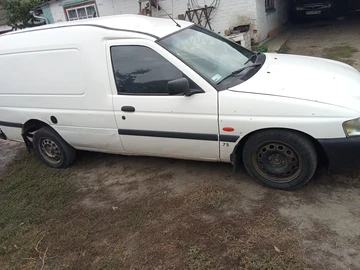Авто Ford Escort 1999 № 8212995