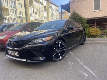 Авто Toyota Camry 2018 № 8213014