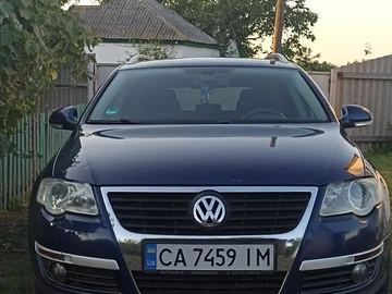 Авто Volkswagen Passat Variant 2005 № 8213023