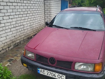 Авто Volkswagen Passat Sedan 1990 № 8213026