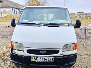 Авто Ford Transit 2000 № 8213027