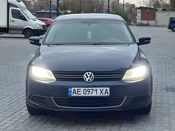 Авто Volkswagen Jetta 2013 № 8213079