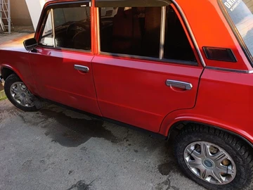 Авто ВАЗ 2101 1986 № 8213093