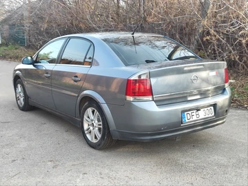 Авто Opel Vectra 2004 № 8213173