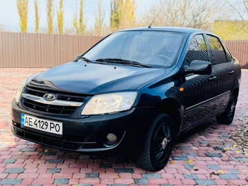 Авто ВАЗ Granta 2014 № 8213714