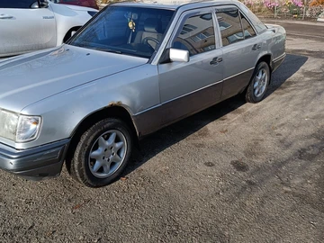 Авто Mercedes W124 1995 № 8213925