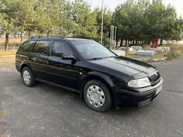 Авто Skoda Octavia 2003 № 8214024