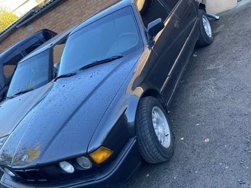 Авто BMW 7 Серия 1992 № 8214078