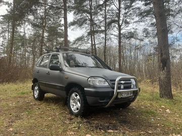 Авто Chevrolet Niva 2006 № 8214260
