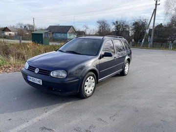 Авто Volkswagen Golf 2001 № 8214261