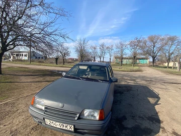 Авто Opel Kadett 1981 № 8214262
