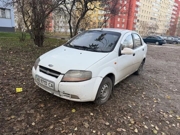 Авто Chevrolet Aveo 2005 № 8214323