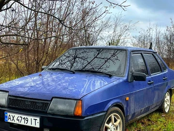 Авто ВАЗ 21099 1998 № 8214386