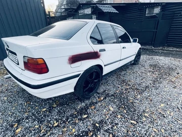 Авто BMW 3 Серия 1992 № 8214908