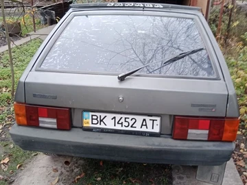 Авто ВАЗ 2109 1992 № 8214957