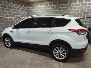 Авто Ford Kuga 2016 № 8215021