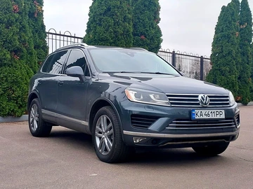 Авто Volkswagen Touareg 2015 № 8215169