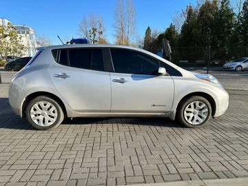 Авто Nissan Leaf 2013 № 8215277
