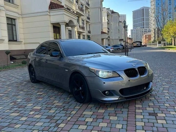 Авто BMW 5 Серия 2005 № 8215328
