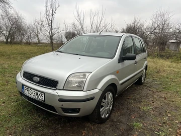Авто Ford Fusion 2004 № 8215606