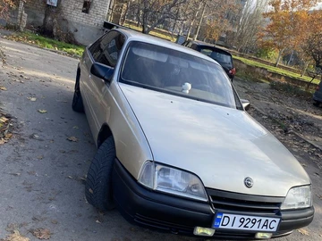 Авто Opel Omega 1988 № 8215634