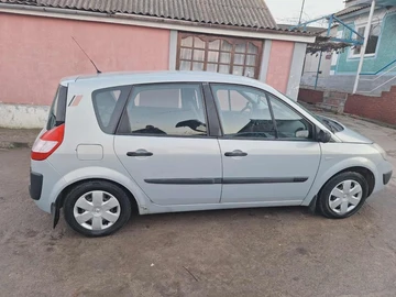 Авто Renault Scenic Ii 2004 № 8215638