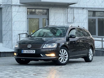 Авто Volkswagen Passat Variant 2011 № 8215697