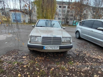 Авто Mercedes Mb 1990 № 8215855