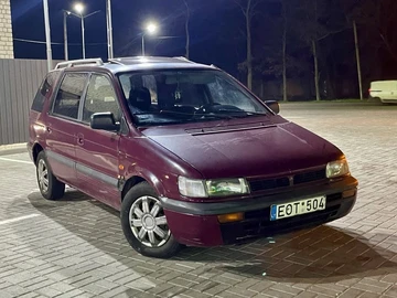 Авто Mitsubishi Space Wagon 1999 № 8215904