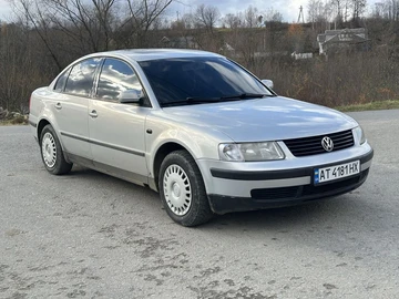 Авто Volkswagen Passat Sedan 1999 № 8216009