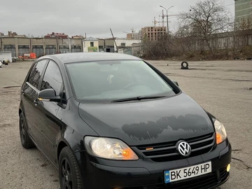 Авто Volkswagen Golf Plus 2005 № 8216190