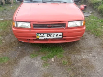 Авто Mazda 323 1990 № 8216242