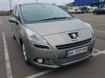 Авто Peugeot 5008 2010 № 8216249