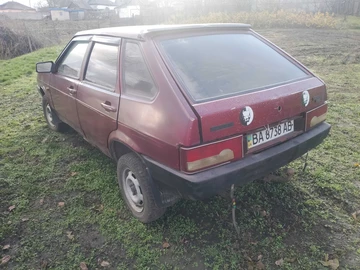 Авто ВАЗ 2109 1992 № 8216600