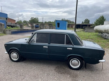 Авто ВАЗ 2101 1972 № 8216610