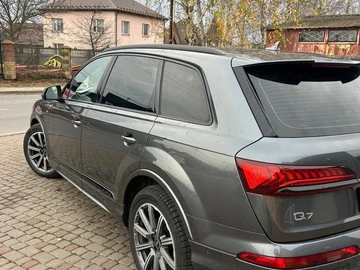 Авто Audi Q7 2022 № 8216698
