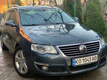 Авто Volkswagen Passat Variant 2010 № 8216742