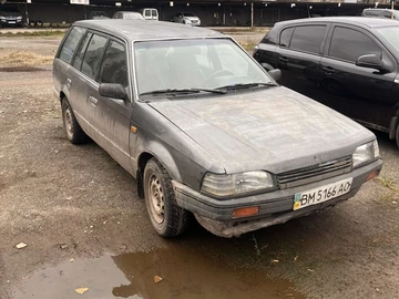 Авто Mazda 323 1988 № 8216746