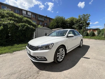 Авто Volkswagen Passat Sedan 2017 № 8216747