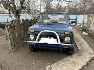Авто ВАЗ 2121 1993 № 8217010