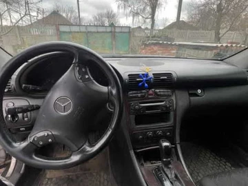Авто Mercedes 8 2003 № 8217145