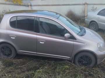 Авто Toyota Yaris 1999 № 8217190