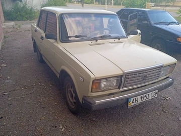 Авто ВАЗ 2107 1986 № 8217391