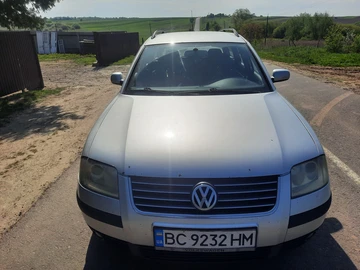 Авто Volkswagen Passat Hatchback 2003 № 8217403