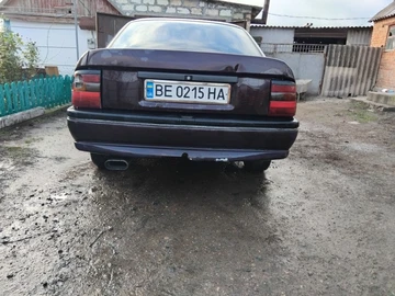 Авто Opel Vectra 1995 № 8217599