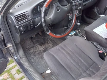 Авто Opel Vectra 1992 № 8217678